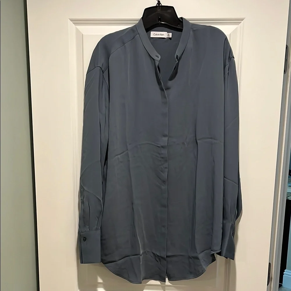 Calvin Klein Gray Blouse with Relaxed Fit - Picture 1 of 4
